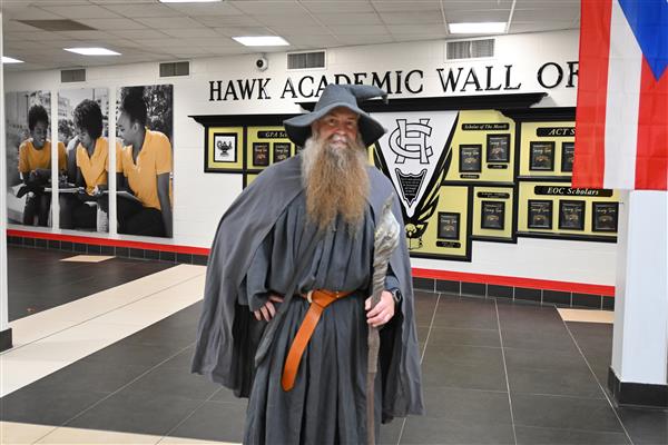 2023 Homecoming Spirit Week-Meme/Character Day